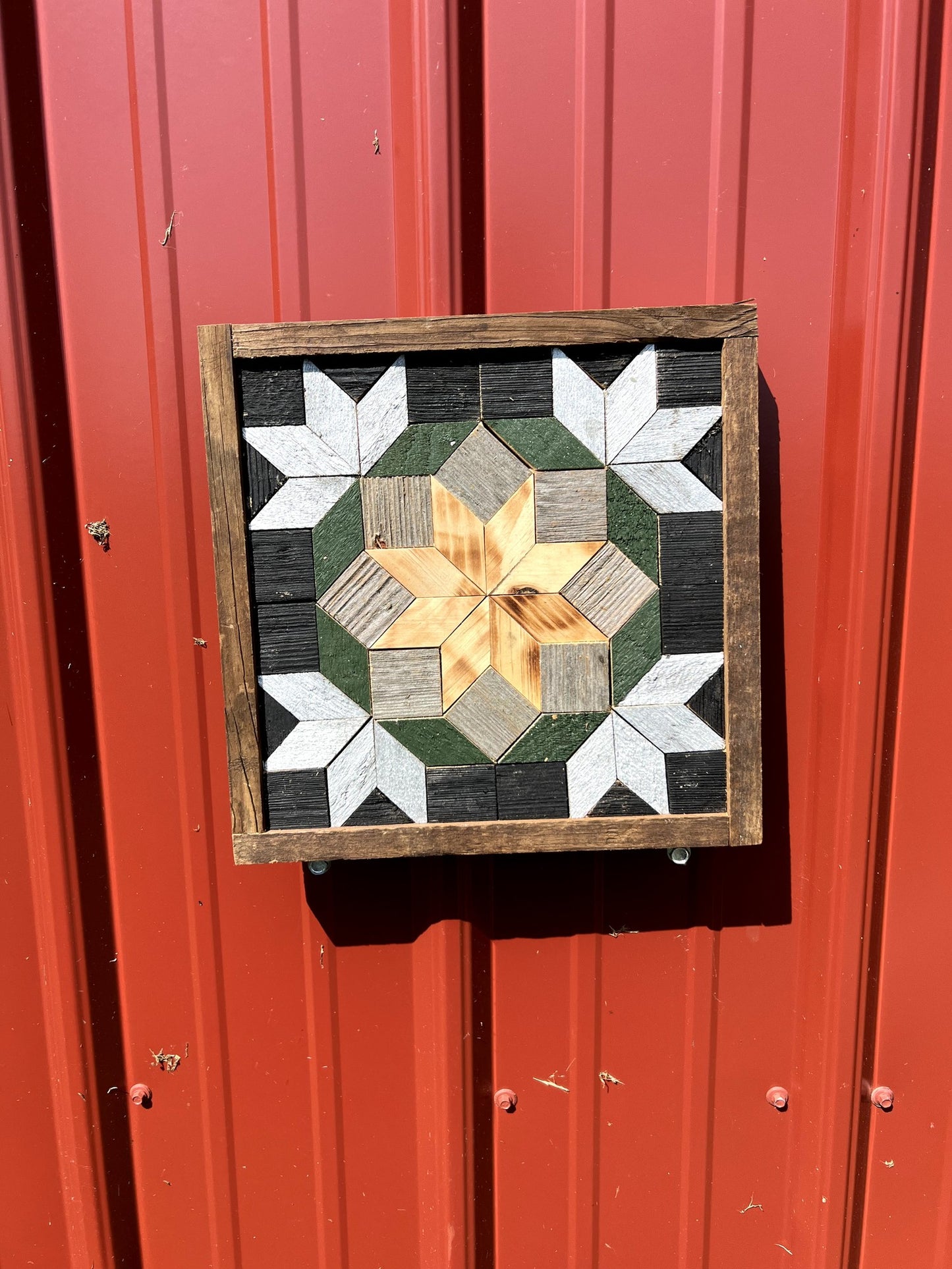 Amish Handmade Barn Quilt - Square (10.5 in x 10.5 in x 1 in)