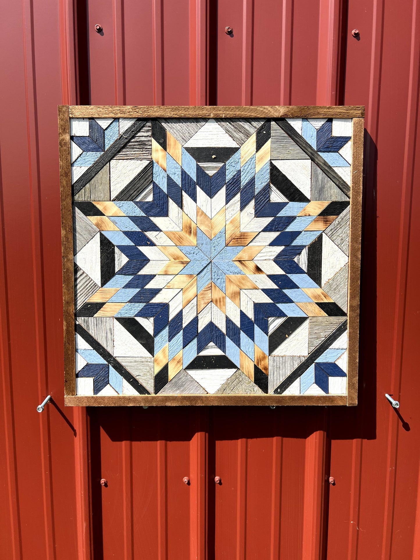 Amish Handmade Barn Quilt - Square (20.75 in x 20.75 in x 1 in)