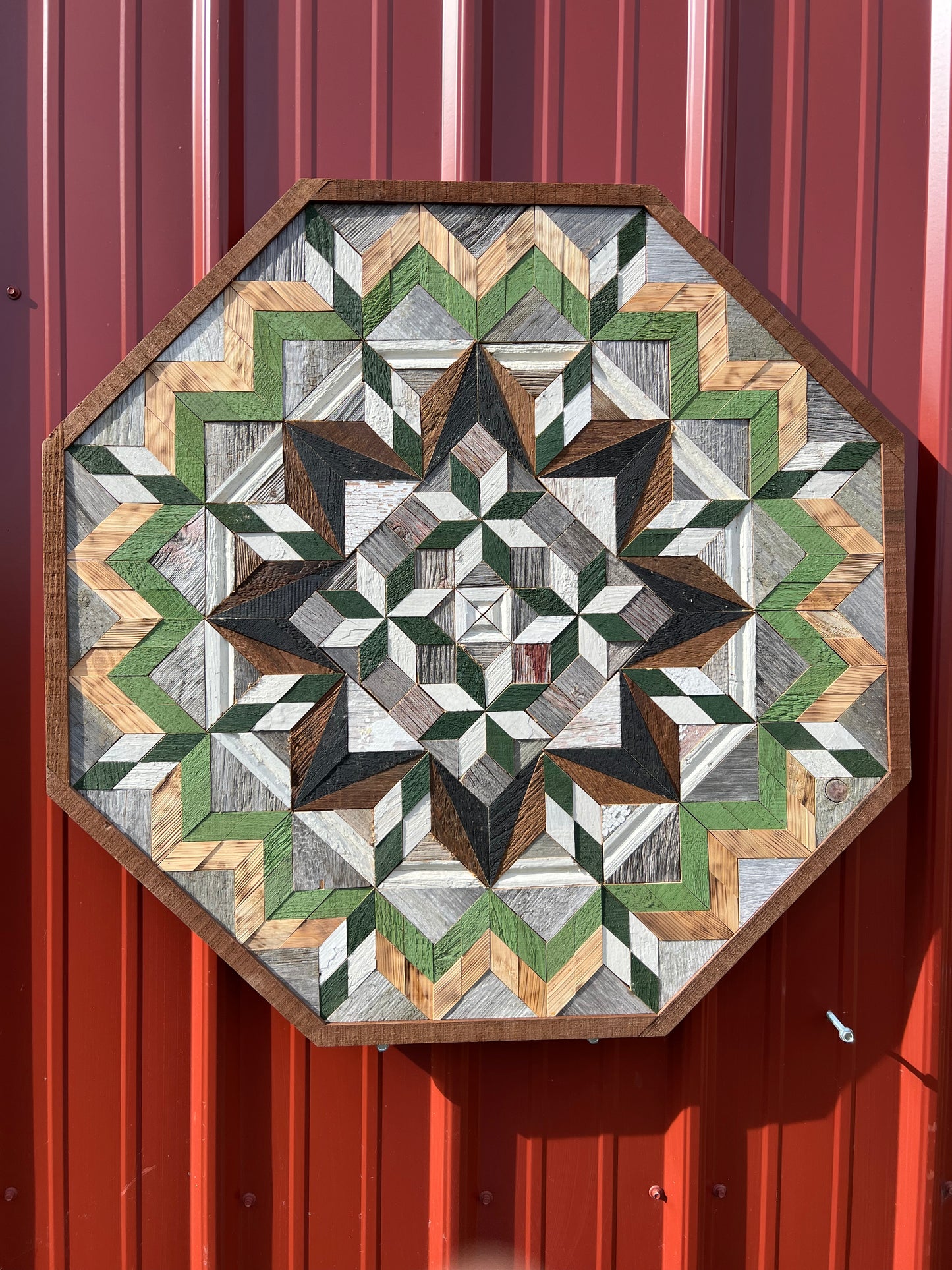 Amish Handmade Barn Quilt - Octagon (30.5 in x 30.5 in x 1 in)