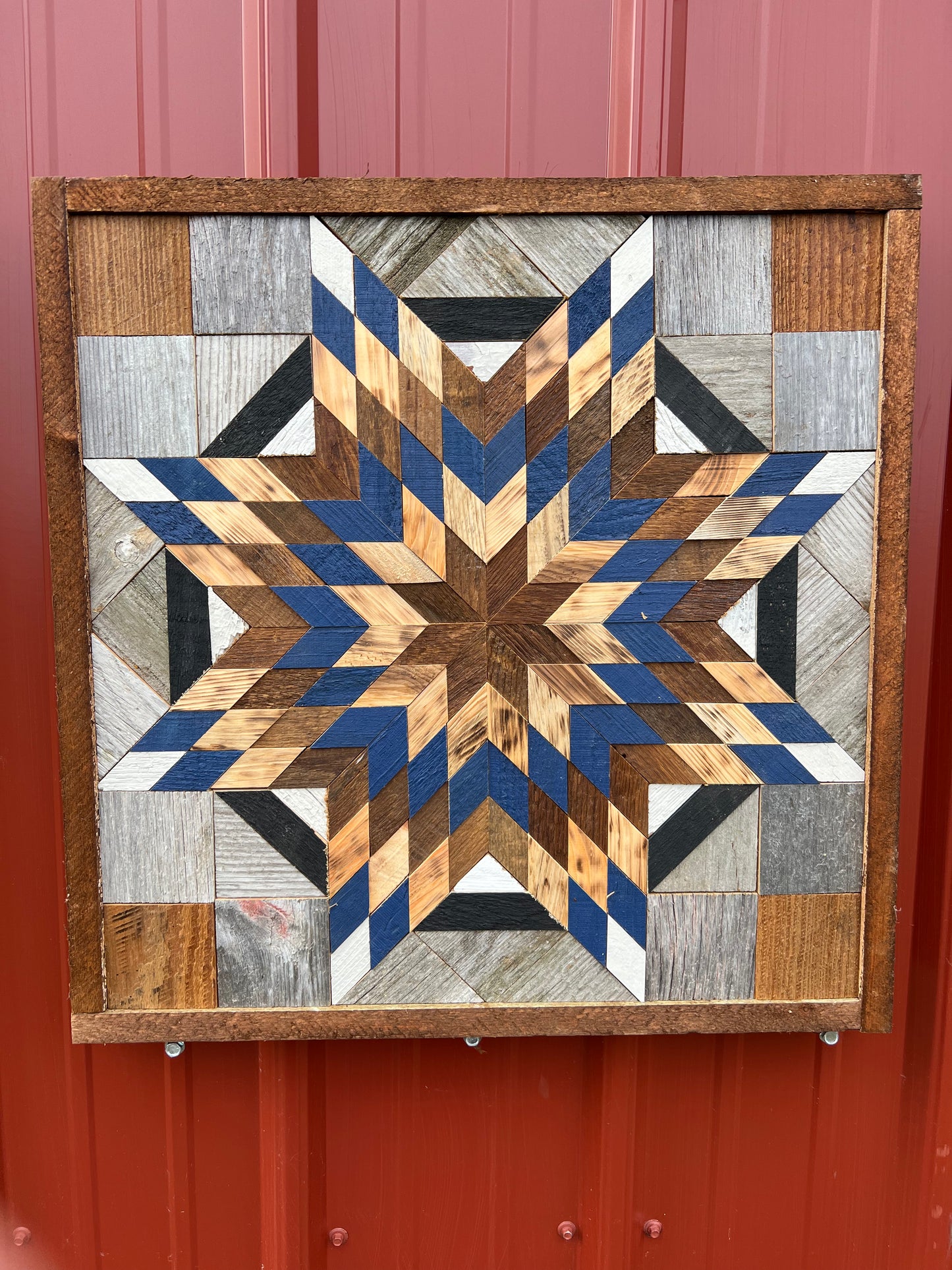 Amish Handmade Barn Quilt - Square (20.75 in x 20.75 in x 1 in)