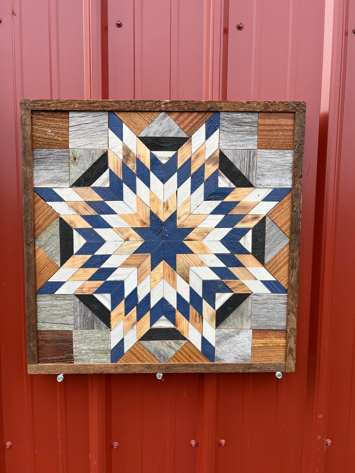 Amish Handmade Barn Quilt - Square (20.75 in x 20.75 in x 1 in)