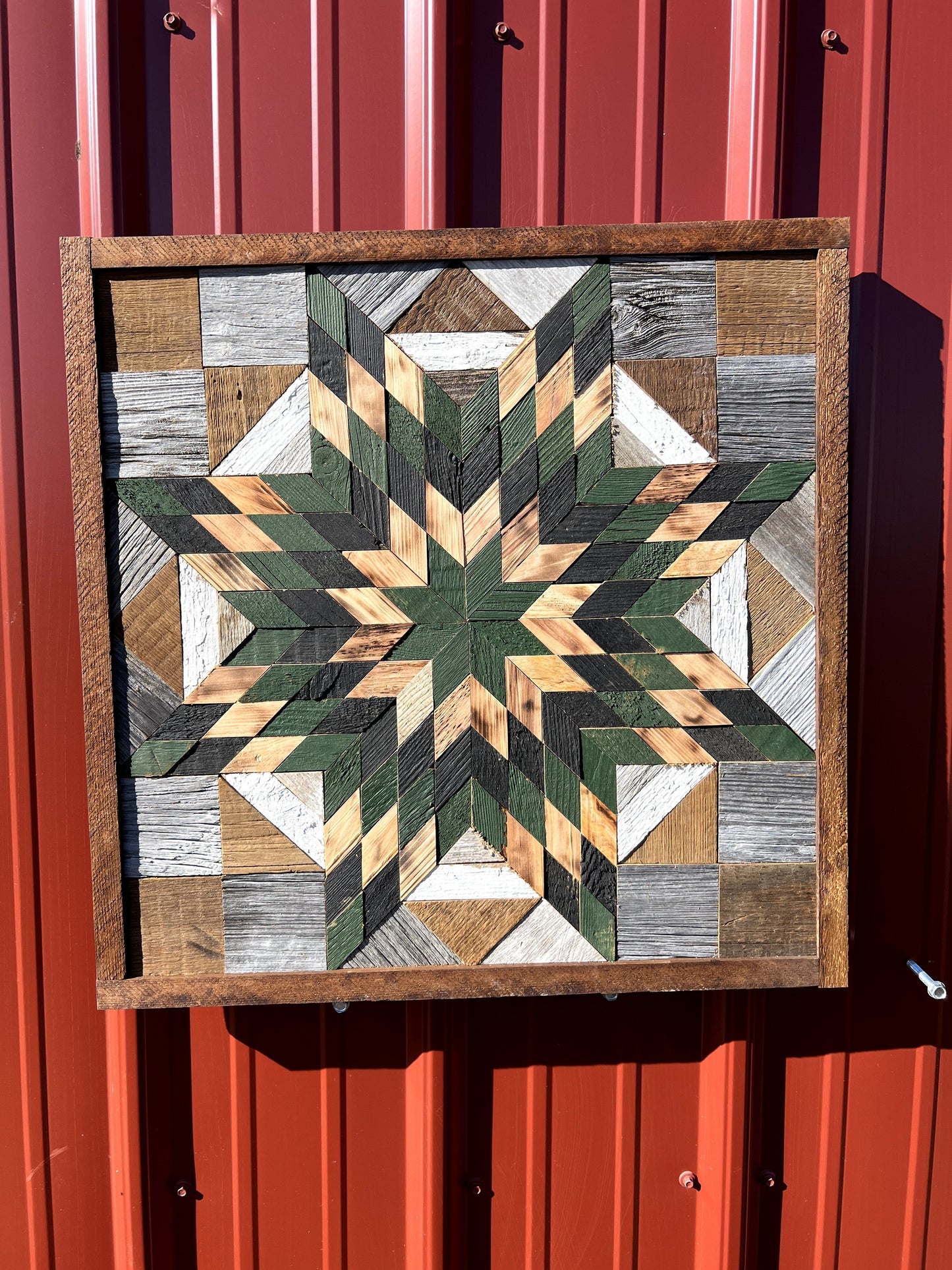 Amish Handmade Barn Quilt - Square (20.75 in x 20.75 in x 1 in)