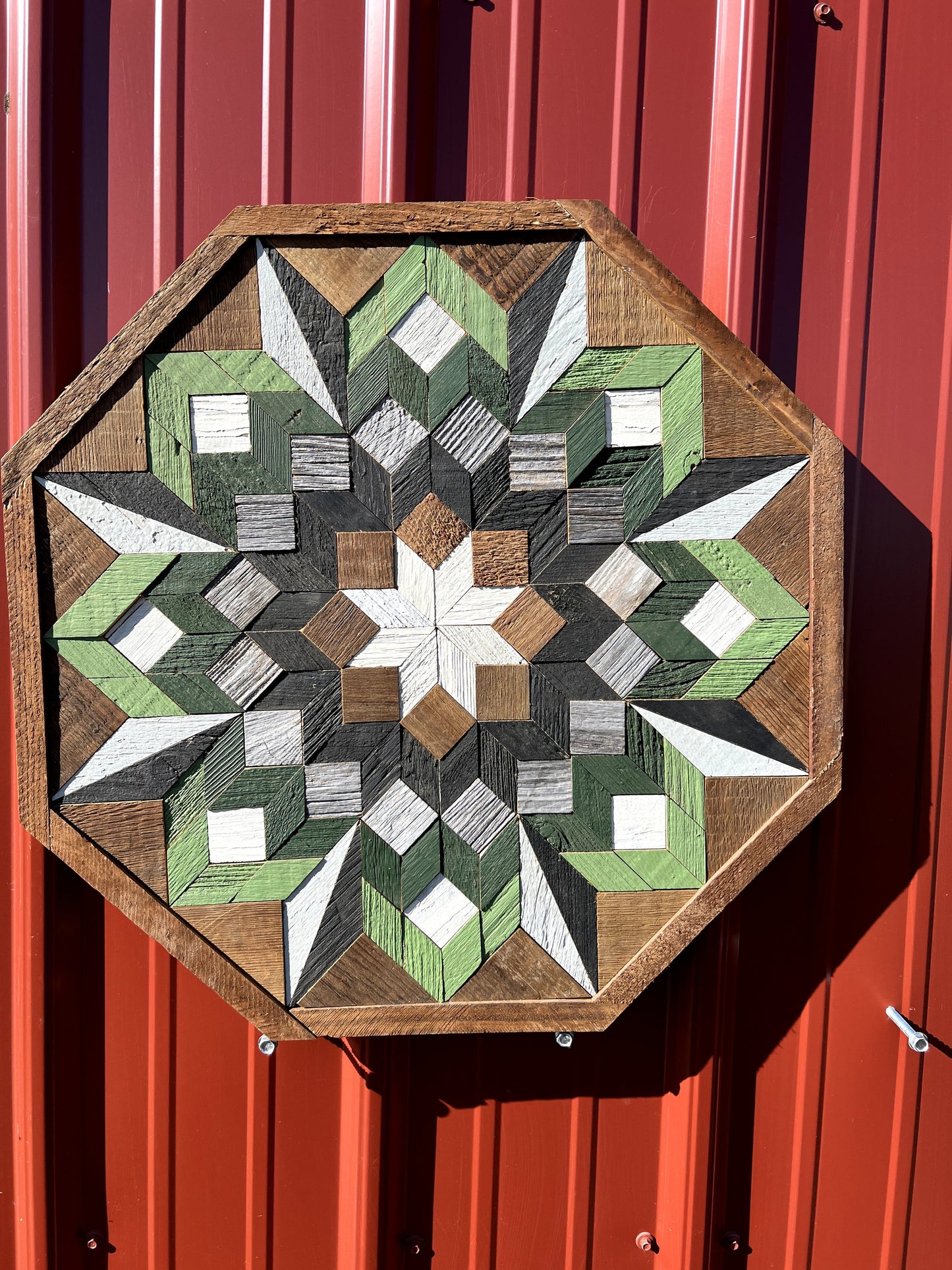 Amish Handmade Barn Quilt - Square (20.75 in x 20.75 in x 1 in)