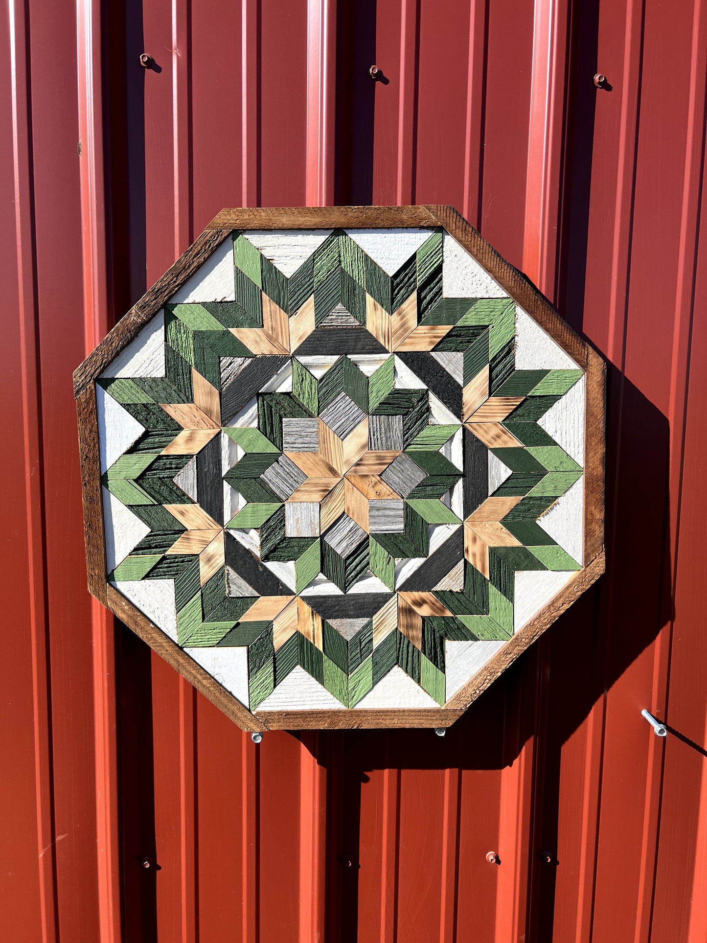 Amish Handmade Barn Quilt - Square (20.75 in x 20.75 in x 1 in)