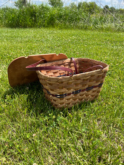 Handmade Large Picnic Basket – Amish Woven Craft with Lid (12-Inch)