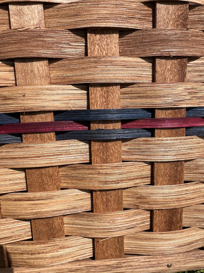 Handmade Large Picnic Basket – Amish Woven Craft with Lid (12-Inch)