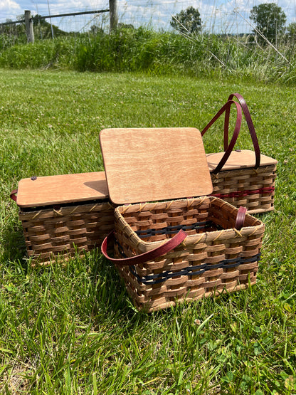 Handmade Amish Basket – Classic Woven Design with Leather Handles