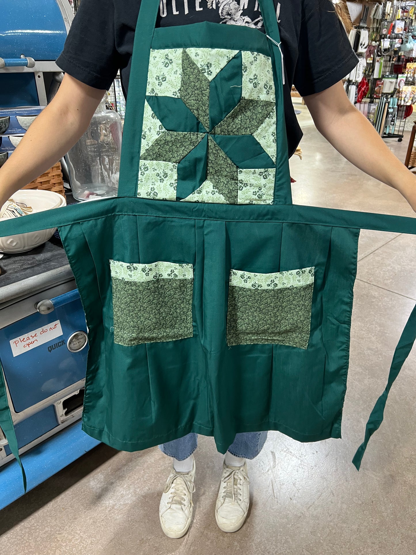 Handmade Amish Apron – Authentic Hand Stitched Cotton Apron for Adults & Kids | Rustic Farmhouse Style | Perfect for Cooking, Baking, & Gifts