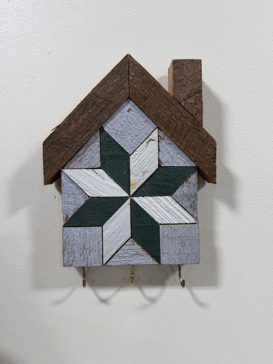 KH-01: Amish handmade house-shaped barn quilt key holder, green & white star mosaic, reclaimed barn wood and three hooks