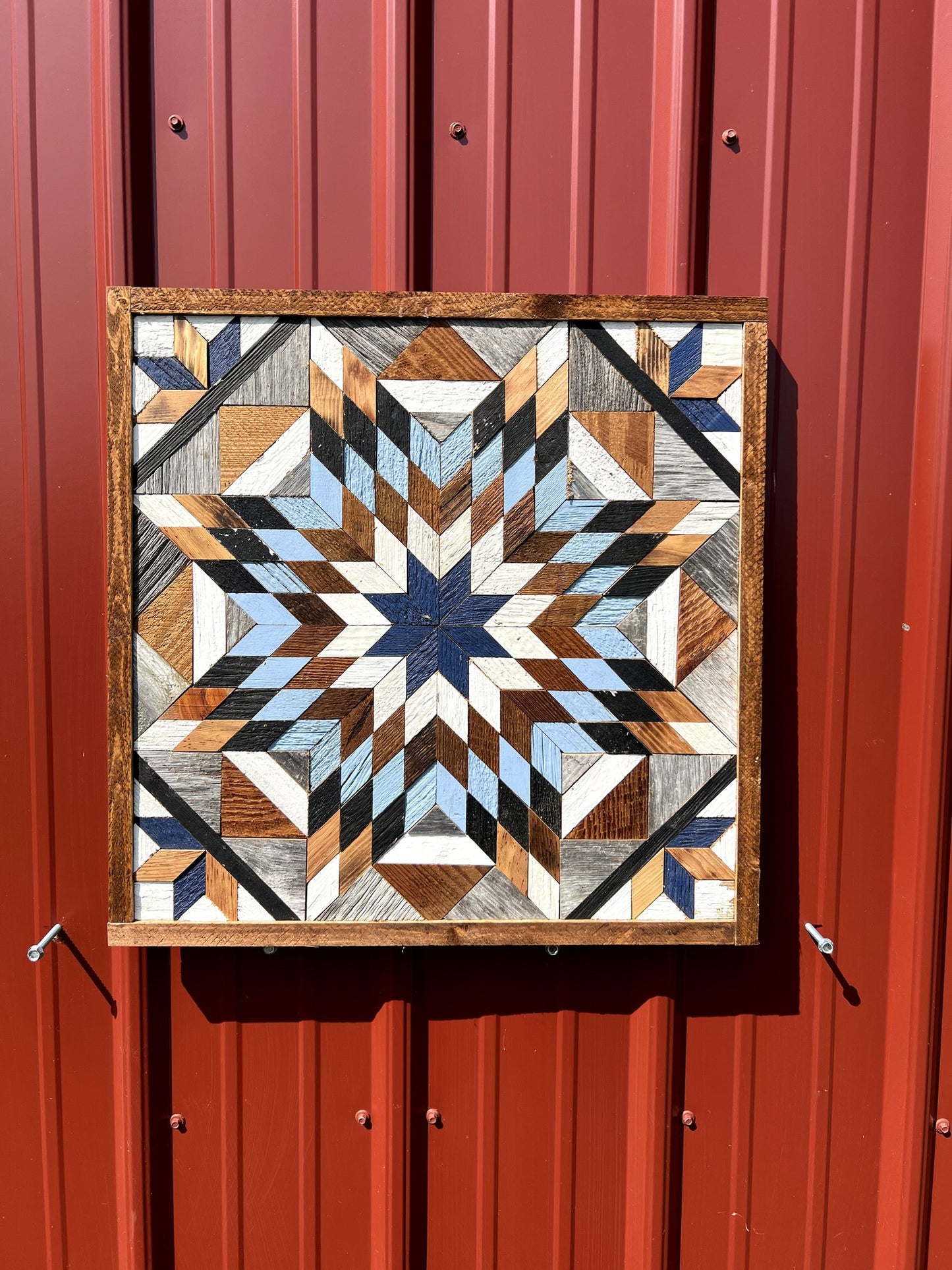 Amish Handmade Barn Quilt - Square (20.75 in x 20.75 in x 1 in)